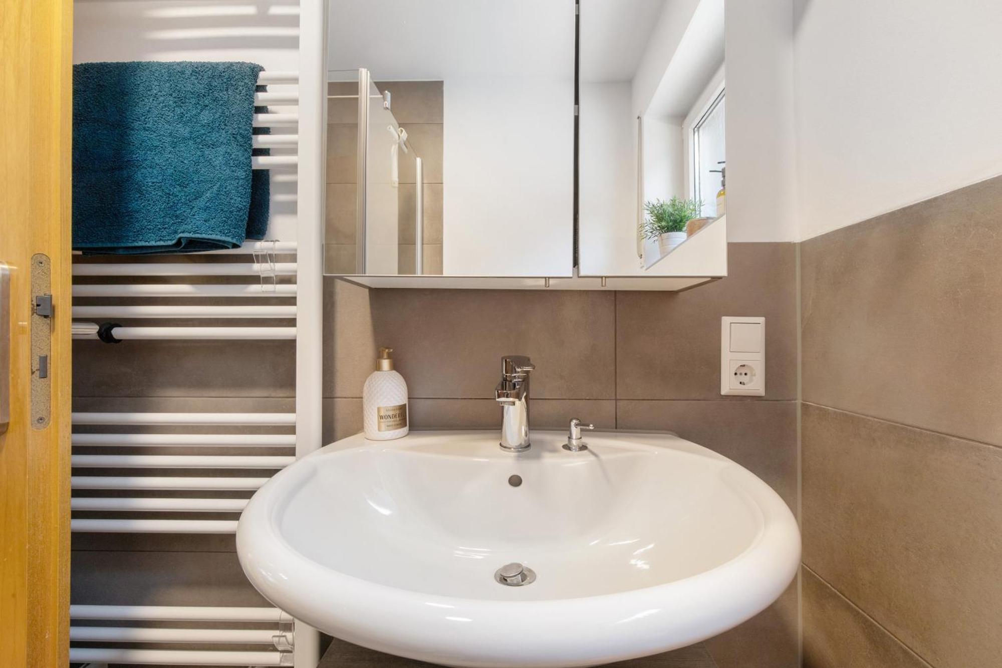 Ferienwohnung Emilia, 36Qm Münsingen Exterior foto
