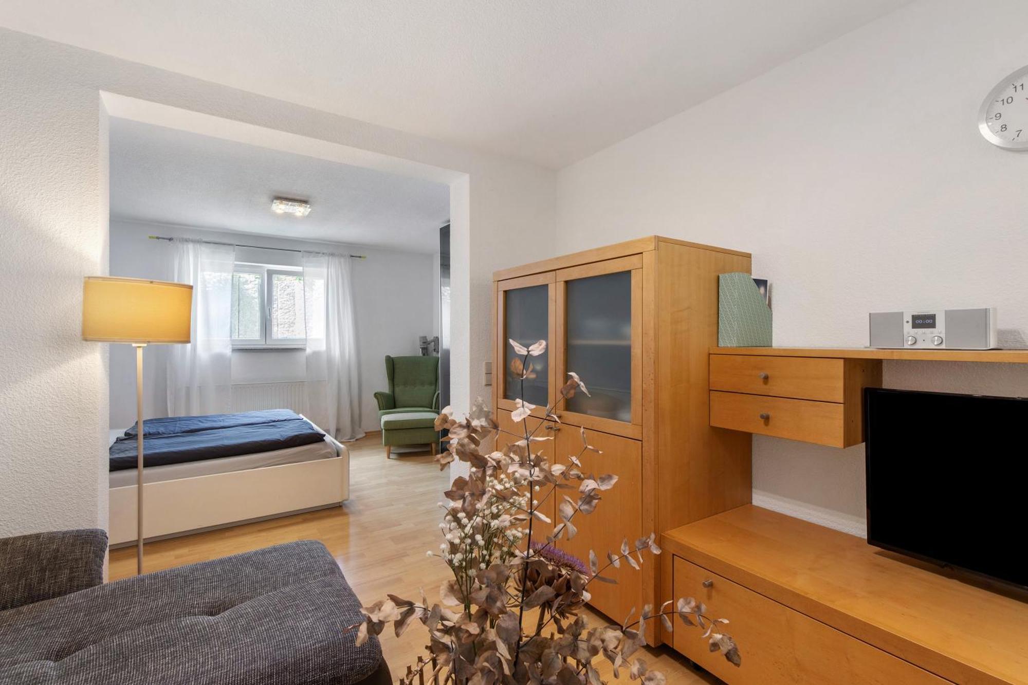 Ferienwohnung Emilia, 36Qm Münsingen Exterior foto