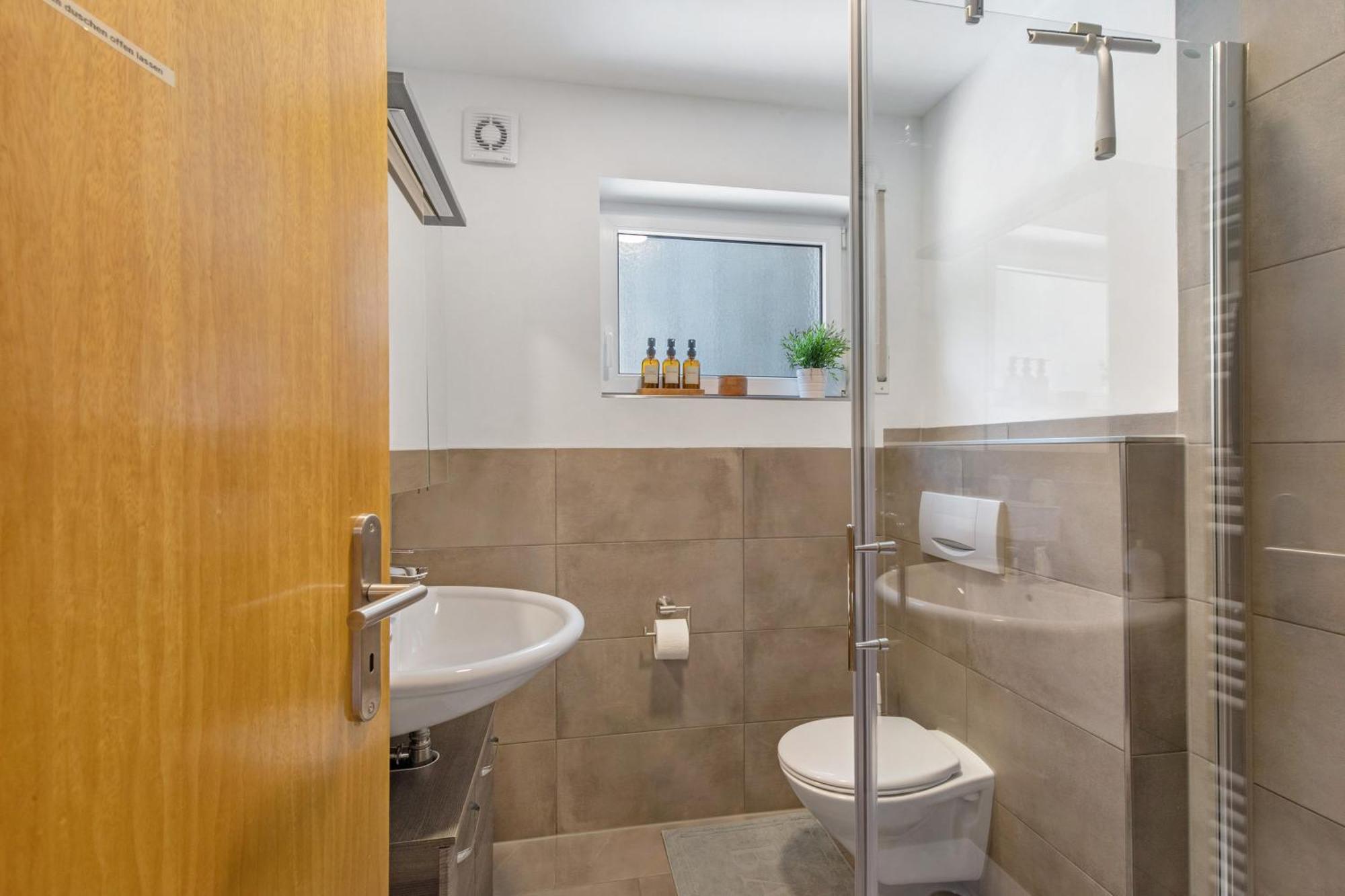 Ferienwohnung Emilia, 36Qm Münsingen Exterior foto
